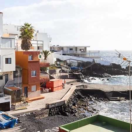 Home2Book Charming Sea Front House Эль-Эскобональ Экстерьер фото