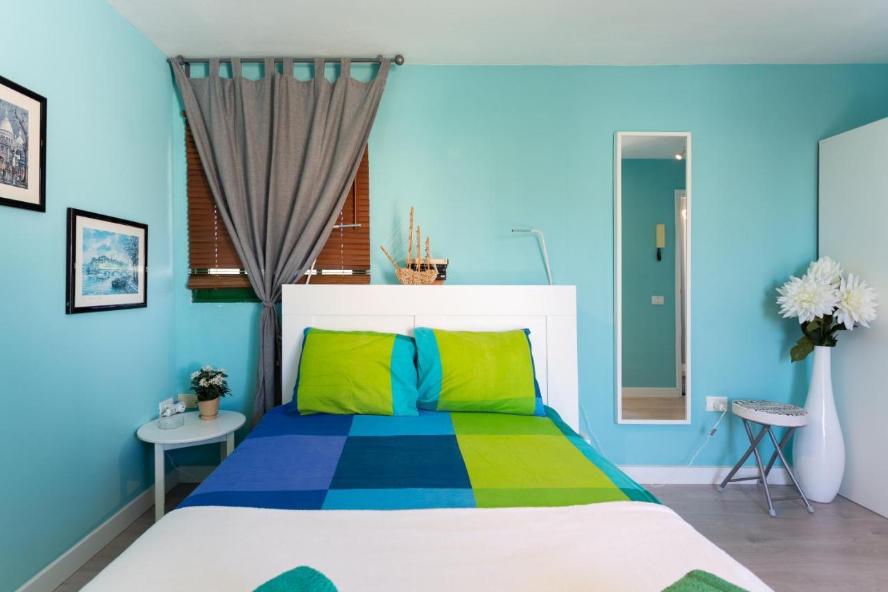 Home2Book Charming Sea Front House Эль-Эскобональ Экстерьер фото