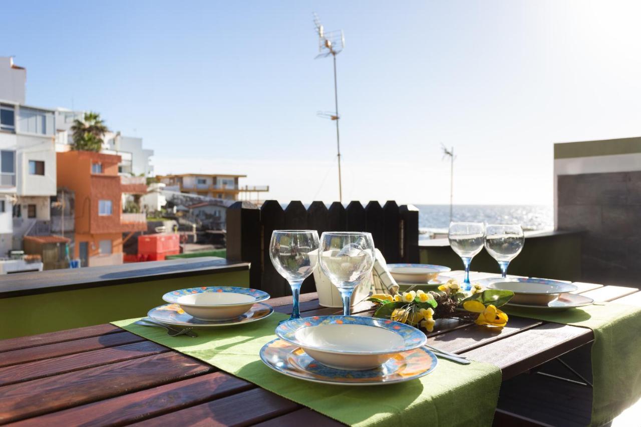 Home2Book Charming Sea Front House Эль-Эскобональ Экстерьер фото