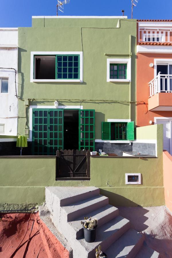 Home2Book Charming Sea Front House Эль-Эскобональ Экстерьер фото