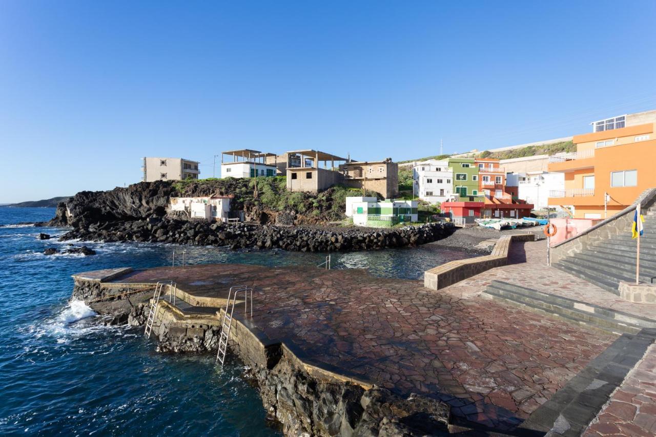 Home2Book Charming Sea Front House Эль-Эскобональ Экстерьер фото