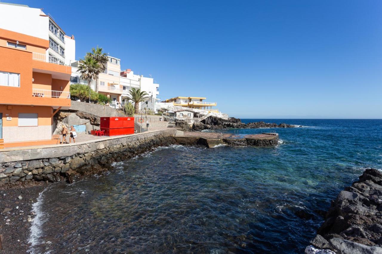 Home2Book Charming Sea Front House Эль-Эскобональ Экстерьер фото